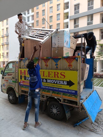 Haulers Packers and Movers Kolkata - Household shifting service